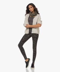 Extreme Cashmere N°180 Multifunctioneel Accessoire - Laurier -Kleding Series Winkel 00f6d10b 7f38 46f0 bddd 1c7b56517866 232 scaled