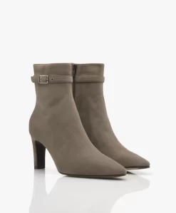 Panara Suède Leren Enkellaarzen - Taupe 14 Panara Suède Leren Enkellaarzen - Taupe -Kleding Series Winkel 0f453e8e f431 44fc 93c3 f277612fde7d 332 scaled