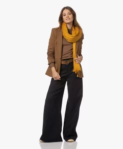 Alpaca Loca Handgemaakte Uni Sjaal In Alpaca - Okergeel -Kleding Series Winkel 11a8d808 e6e1 4073 9bdc d59450a70620 675 scaled