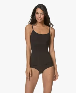 Spanx® Thinstincts Convertible Camisole - Zwart 13 Spanx® Thinstincts Convertible Camisole - Zwart -Kleding Series Winkel 190814 211fc08a 6474 4638 9b79 64db330584a3 scaled
