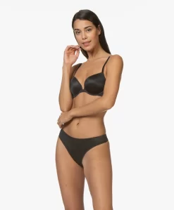 Calvin Klein Liquid Touch Push-Up Plunge Bh - Zwart -Kleding Series Winkel 191024 Calvin Klein Push Up Plunge Black 100 scaled