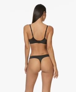 Calvin Klein Liquid Touch Push-Up Plunge Bh - Zwart -Kleding Series Winkel 191024 Calvin Klein Push Up Plunge Black 50 scaled