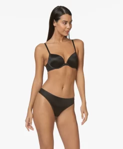 Calvin Klein Liquid Touch Push-Up Plunge Bh - Zwart -Kleding Series Winkel 191024 Calvin Klein Push Up Plunge Black 88 scaled