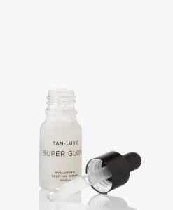Tan-Luxe Super Glow Hyaluronic Self-Tan Serum Kerstornament - Gradual -Kleding Series Winkel 1fc71b01 1e99 4466 9d76 b72c28372fb1 03 scaled