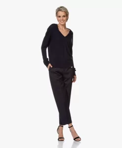 Joseph Merino Wollen V-Hals Trui - Navy -Kleding Series Winkel 200220 c0eae305 075e 4e25 9b89 196994bd9816 scaled