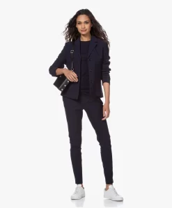 Filippa K Cotton Stretch Longsleeve - Navy -Kleding Series Winkel 200407 f4f55263 fc98 4473 85c4 7281defcabdf scaled