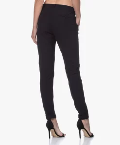 Japantky Leiko Slim-Fit Jersey Broek - Zwart -Kleding Series Winkel 200618 6de2c37d 652c 4847 a928 b092eeb35b95 scaled