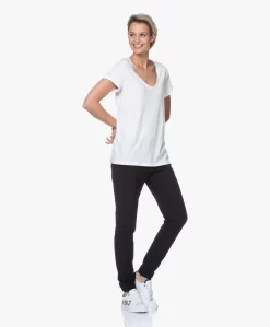 Japantky Leiko Slim-Fit Jersey Broek - Zwart -Kleding Series Winkel 200618 c9dbc193 0ce0 4fce 9256 c486e45abf54 scaled