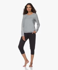 Hanro Modal Yoga Longsleeve - Grit Melange -Kleding Series Winkel 200623 afe7b07d 87be 41e3 9b5c bc3468d9a674 scaled