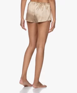 By Dariia Day Mulberry Zijden Short - French Beige -Kleding Series Winkel 200707 dde8b713 fe49 4c6f b756 cf49350d8c9e scaled
