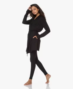 Hanro Wol-Zijde Jersey Legging - Zwart -Kleding Series Winkel 200716 182117b0 aba0 4a8b a40a 1315214f82cb scaled