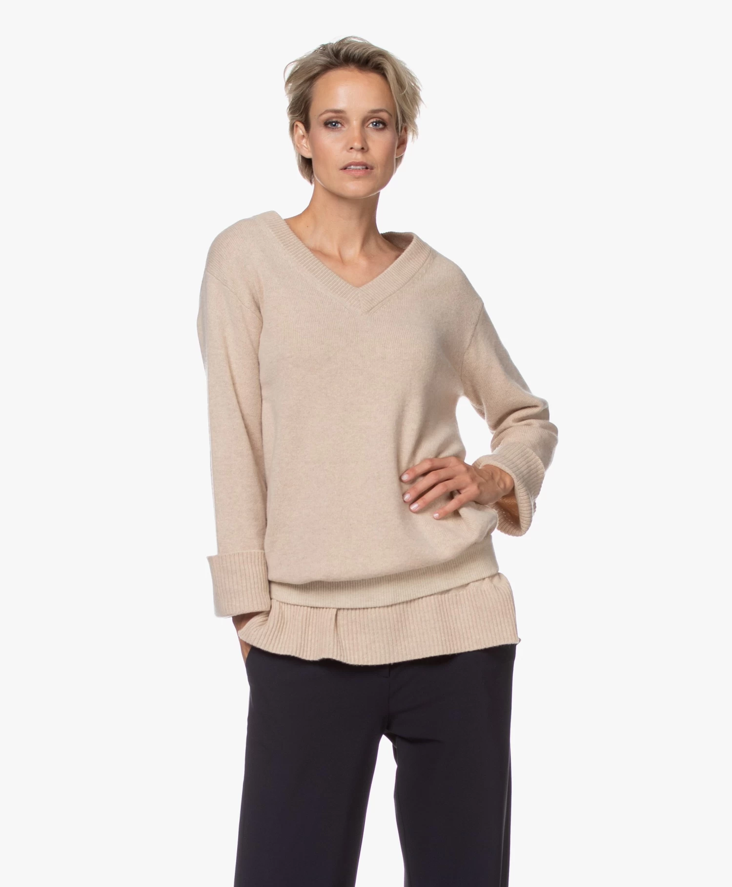 Extreme Cashmere N°132 Fijn Gebreide Elastische Cashmere Tailleriem - Latte 7 Extreme Cashmere N°132 Fijn Gebreide Elastische Cashmere Tailleriem - Latte - Afbeelding 7