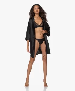 By Dariia Day Mulberry Zijden Kimono - Midnight Black -Kleding Series Winkel 200820 b7be0853 9fa9 4275 9f3c abce3416524a scaled