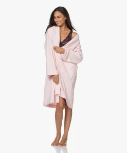 Hanro Robe Selection Fleece Pluche Badjas - Tender Rose -Kleding Series Winkel 201117 6fc6b7d8 0594 4a95 bd84 40dd747fef57 scaled