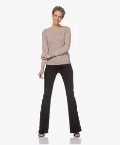 Resort Finest Forte Pullover Met Ronde Hals - Beige -Kleding Series Winkel 210323 b8ac03d9 0ff2 45b1 9bf6 d3cd692078c0 scaled