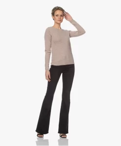 Resort Finest Forte Pullover Met Ronde Hals - Beige -Kleding Series Winkel 210323 fadd89fa e6aa 4a61 9596 66d0ebf02d91 scaled