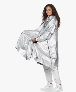 Maium Waterdichte Poncho - Zilver -Kleding Series Winkel 210715 73bba613 3600 4ba0 a6f7 01d378830d73 scaled