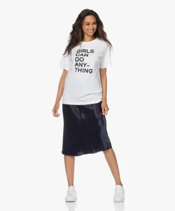 Vince Crush Satijnen Midi Rok - Coast Blue -Kleding Series Winkel 210722 6e09e08d aadc 4a1c 9658 717f8ea0dbf3 scaled