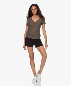 James Perse Katoenen French Terry Shorts - Zwart -Kleding Series Winkel 210805 6c68f745 e8a5 4dcb a057 4b6a80aaba21 scaled