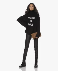 Zadig & Voltaire Alma Rock Merino Trui - Zwart -Kleding Series Winkel 210930 4a464b6f bce2 4fe9 858f 0d2d82274b3c scaled