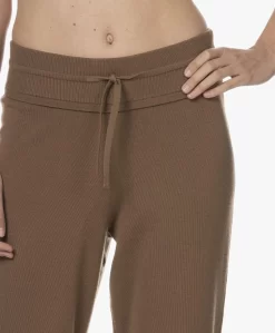 Plein Publique Le Lourdes Gebreide Merinomix Broek - Camel -Kleding Series Winkel 211026 1b96f6db 9640 4a75 a213 9c6aab0eede6 scaled