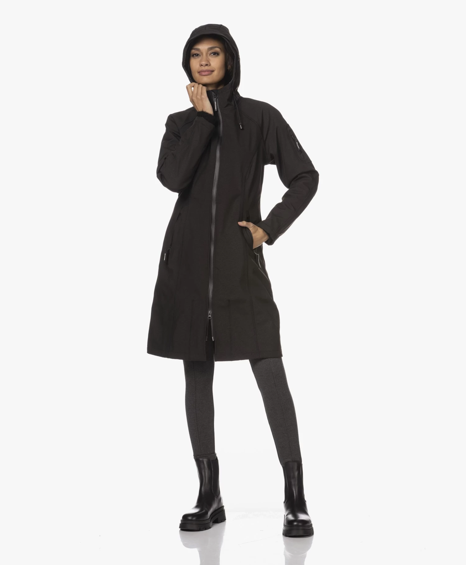 Ilse Jacobsen Rain37L Lange Softshell Regenjas - Zwart 5 Ilse Jacobsen Rain37L Lange Softshell Regenjas - Zwart - Afbeelding 5