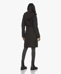 Ilse Jacobsen Rain37L Lange Softshell Regenjas - Zwart 16 Ilse Jacobsen Rain37L Lange Softshell Regenjas - Zwart -Kleding Series Winkel 211028 d145fb68 4b88 4c01 8537 c1a82e04991b scaled