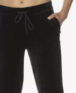 Majestic Filatures Stretch Velours Sweatpants - Marine -Kleding Series Winkel 211109 15447b0c 2c92 4b71 94cc edc4a7e6a17d scaled