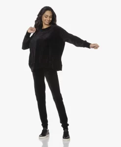 Majestic Filatures Stretch Velours Sweatpants - Marine -Kleding Series Winkel 211109 2e0dfbcb ad76 470a 80c9 6955b59e817e scaled