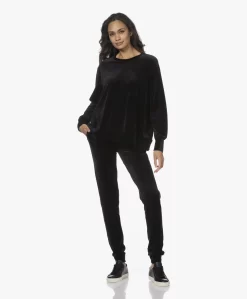 Majestic Filatures Stretch Velours Sweatpants - Marine -Kleding Series Winkel 211109 ad0a7303 735c 41af 926a 36ac53661151 scaled