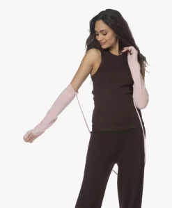 Extreme Cashmere N°14 Cashmeremix Polswarmers - Blossom -Kleding Series Winkel 211118 72279cc5 ec1a 4e44 a0ef aef2544ffe92 scaled