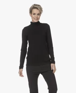 Studio .Ruig Tos Viscose Colshirt - Zwart -Kleding Series Winkel 211123 2e4f619b 28a3 473e a7f0 f26bbf154d7d scaled