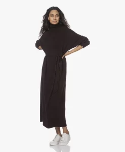 Extreme Cashmere N°209 Attraction Cashmere Maxi Coljurk - Plum -Kleding Series Winkel 211125 2781bd8d ccb8 40ed a66c b57a0c925d1e scaled