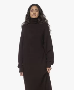 Extreme Cashmere N°209 Attraction Cashmere Maxi Coljurk - Plum -Kleding Series Winkel 211125 b2e82414 bd59 4150 9f91 ee9b63825d16 scaled