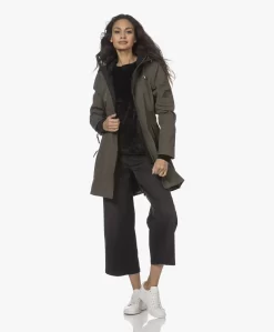 Ilse Jacobsen Softshell Regenjas Rain07 - Army -Kleding Series Winkel 211202 ff52842a 5f52 44d0 a2cd 76c02895d16d scaled