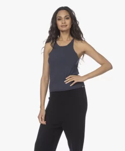 Extreme Cashmere N°221 Cashmeremix Tanktop - Denim 23 Extreme Cashmere N°221 Cashmeremix Tanktop - Denim -Kleding Series Winkel 211209 72021a4e d32a 4c9d 83a8 42e5df34fccf scaled