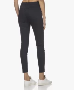 Drykorn Winch Skinny Stretch Pantalon - Navy 16 Drykorn Winch Skinny Stretch Pantalon - Navy -Kleding Series Winkel 211222 3be69448 3271 4b1c 8a3c fab8dac3abf3 scaled