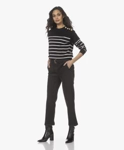 Plein Publique Le Marin Merino Gestreepte Trui Met Knopen - Zwart/Ivoor 25 Plein Publique Le Marin Merino Gestreepte Trui Met Knopen - Zwart/Ivoor -Kleding Series Winkel 220111 ec577a12 a421 4c05 81be d62c6cdcc711