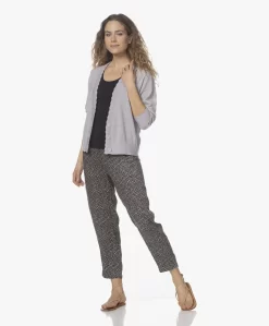 Plein Publique La Levande Viscose Print Broek - Donkerblauw/Beige -Kleding Series Winkel 220216 06fd4f2f fafb 49f6 9c7d b913532a0bf5 scaled