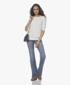 Vanessa Bruno Nano Flared Jeans - Indigo Clair -Kleding Series Winkel 220328 a4df8467 e664 4916 82db 7fa1da2a87cc scaled