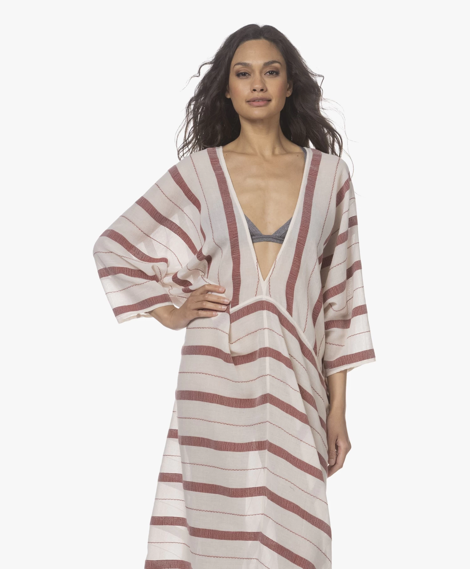 Su Paris Talia Voile Kaftan Met Jacquard Streepdessin - Burgundy 3 Su Paris Talia Voile Kaftan Met Jacquard Streepdessin - Burgundy - Afbeelding 3