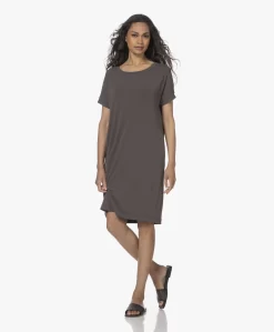 Anine Bing Ria Monogram Print Slip-In Sandalen - Zwart -Kleding Series Winkel 220505 8c2f80d9 39e5 437c 92d6 ad228ff57cf3 scaled