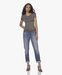 Majestic Filatures Slim-Fit Viscose T-Shirt - Militaire -Kleding Series Winkel 220616 bf63dba5 87d3 4979 a2c6 a1e505a5de23 scaled