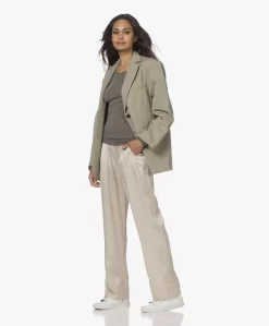 Resort Finest Satijnen Pull-On Broek - Champagne -Kleding Series Winkel 220707 6b40fd2c ea63 456a 84f5 a68c4dfe008b scaled