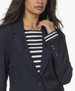 Resort Finest Wolmix Blazer - Navy -Kleding Series Winkel 220707 f84f936f 659b 46bf 92cd 73626dbeef89 scaled