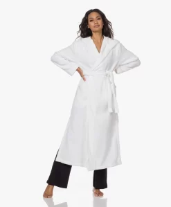 Skin Hamam Spa Badjas Met Capuchon - Wit 21 Skin Hamam Spa Badjas Met Capuchon - Wit -Kleding Series Winkel 220802 80fb03cf 9cde 4da6 a55d 11764b3210da scaled