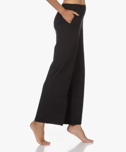 Skin Chistine Katoenen Jersey Broek - Zwart -Kleding Series Winkel 220804 0ab84bdd 261b 461f 9b8f 33eff947c451 scaled