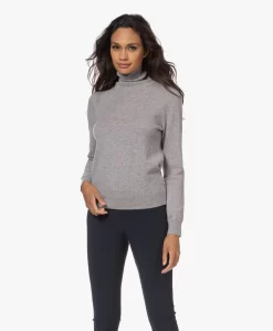 Repeat Biologisch Cashmere Coltrui - Lichtgrijs -Kleding Series Winkel 220816 0899062a 6d49 47ce a162 dd669d2ce1e0 scaled