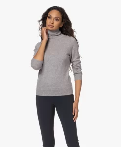 Repeat Biologisch Cashmere Coltrui - Lichtgrijs -Kleding Series Winkel 220816 668fa966 d892 4053 89d8 b11398f1b8f4 scaled