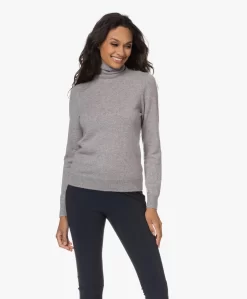 Repeat Biologisch Cashmere Coltrui - Lichtgrijs -Kleding Series Winkel 220816 72adea7d 4709 440e a64b eb016ef67680 scaled